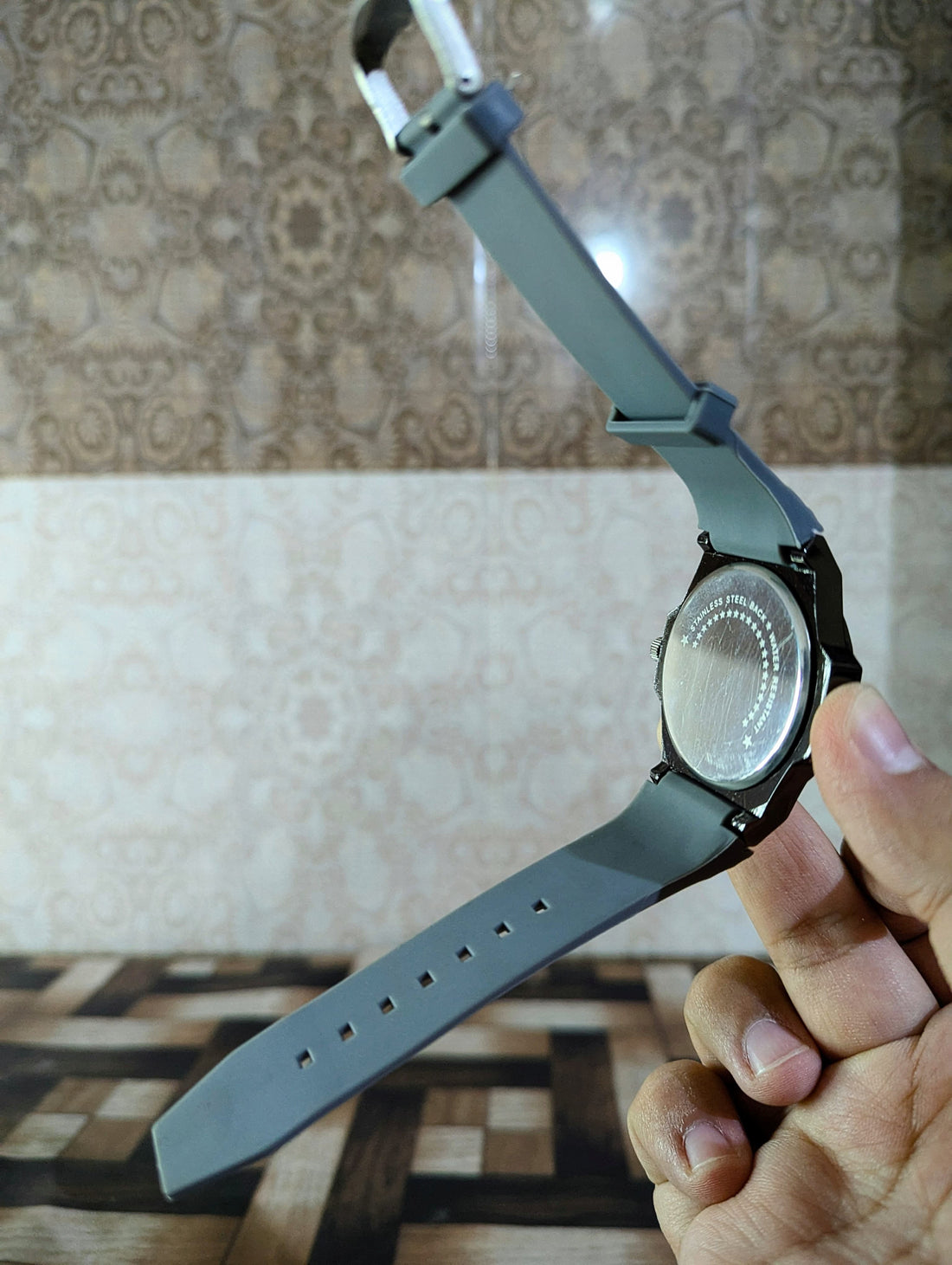 luxury Black Dial Rubber Strap